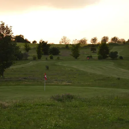 Hébergement de vacances Les Crouquets-cabane Des Noyers
